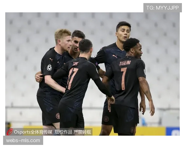 埃弗顿麦克尼尔抢断托雷斯失误，助攻巴里破门